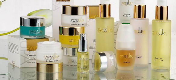 玻璃化妝品瓶多色絲印燙印一體(3印一燙) 玻璃化妝品瓶多色絲印燙印一體(3印一燙)